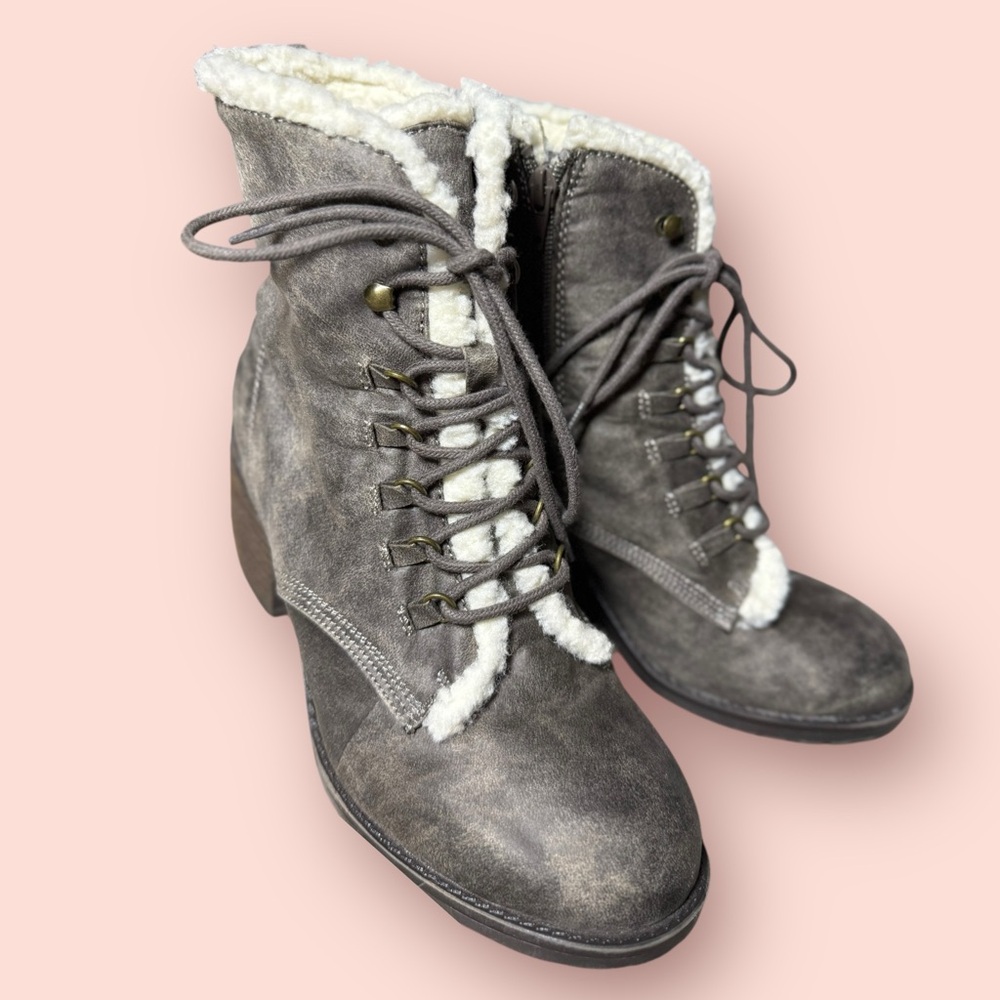 MIA Faux Fur Lace-Up Ankle Boots | Size 8.5 - Picture 7 of 12